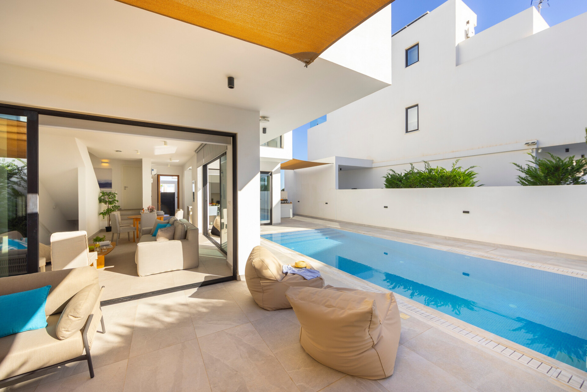Serene 4 Bedroom Villa in Protaras, 1722