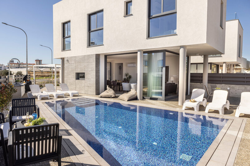 Charming Villa Retreat in Paralimni 1588, Paralimni, Cyprus