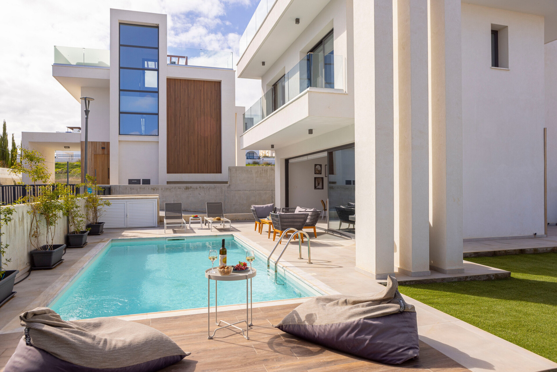 Charming 3 Bedroom Villa in Paralimni City, 1589