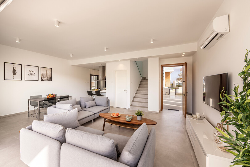 Cozy Family Home in Paralimni with Modern Design, 1590