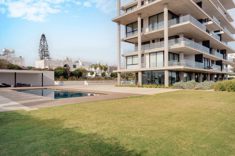 Seaside Bliss: 2 Bedroom Villa in Protaras, 1724