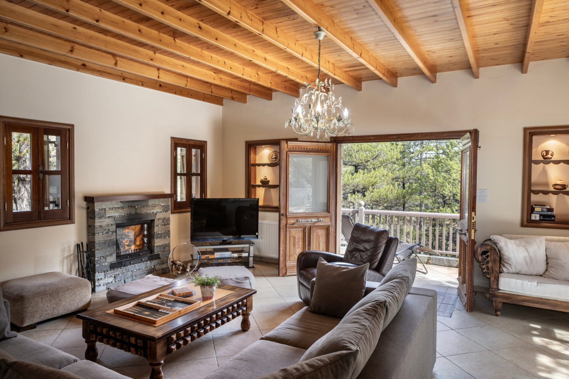 The Enchanting 4 Bedroom Villa in Pedoulas, 1005