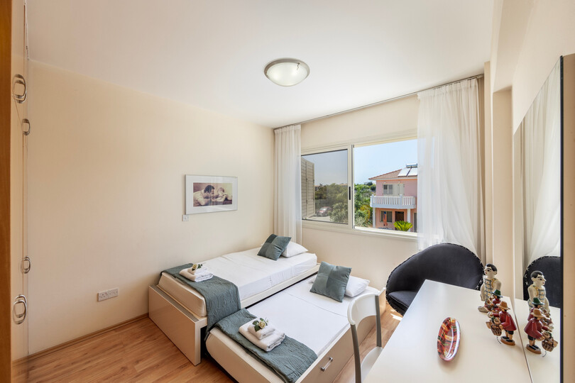 Cozy Villa with 3 Bedrooms in Larnaka 1000