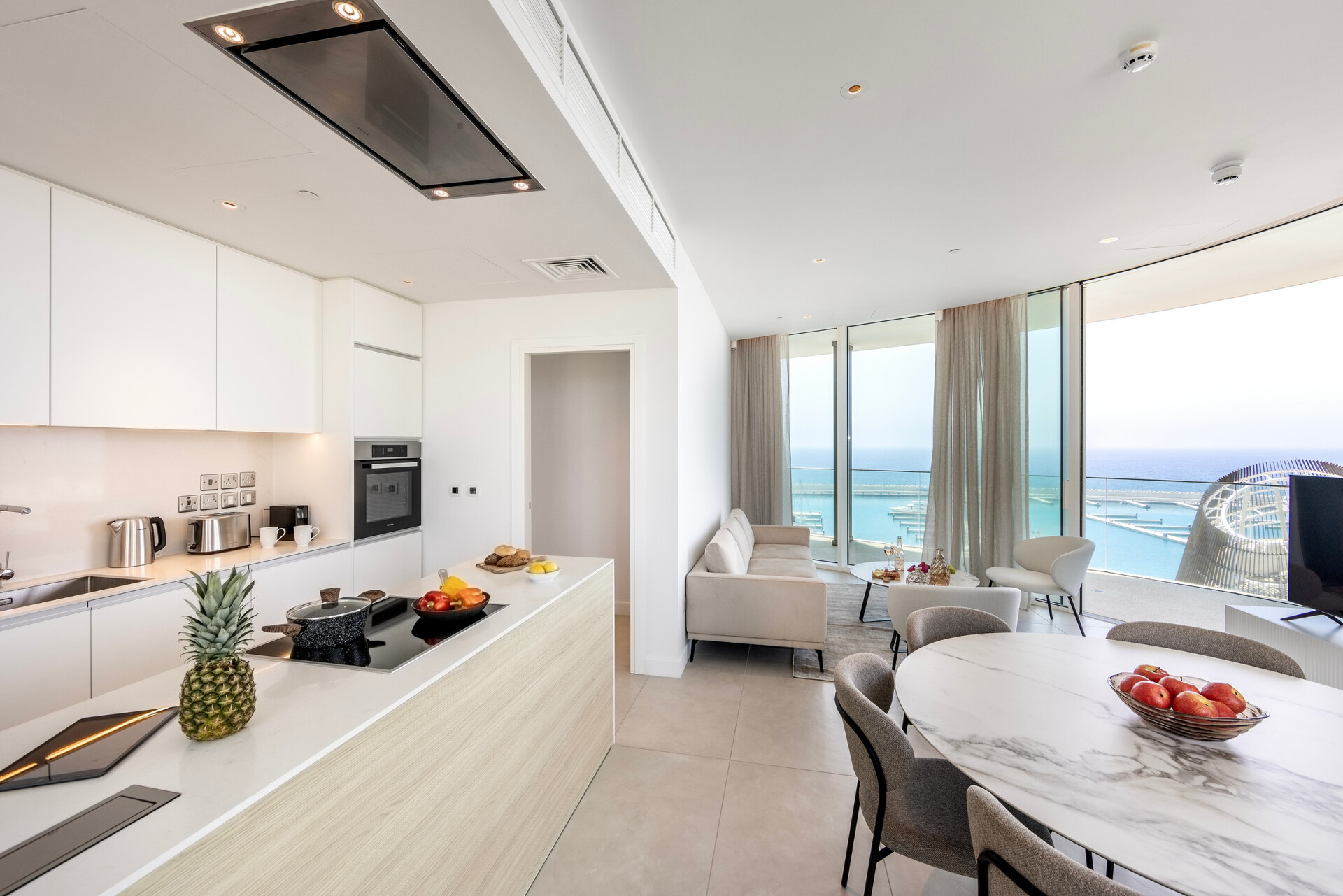 Secluded 3 Bedroom Oasis in City, 1007