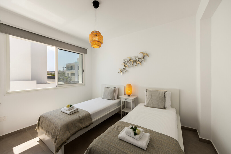 Tranquil Oasis: 6 Bedroom Villa in Protaras, 1727