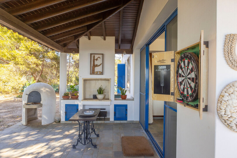 Modern 4 Bedroom Villa Oasis in Ayia Napa, 1396