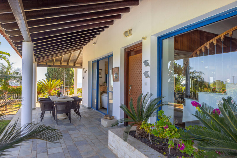 Modern 4 Bedroom Villa Oasis in Ayia Napa, 1396