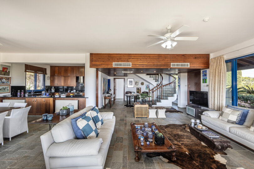 Modern 4 Bedroom Villa Oasis in Ayia Napa, 1396