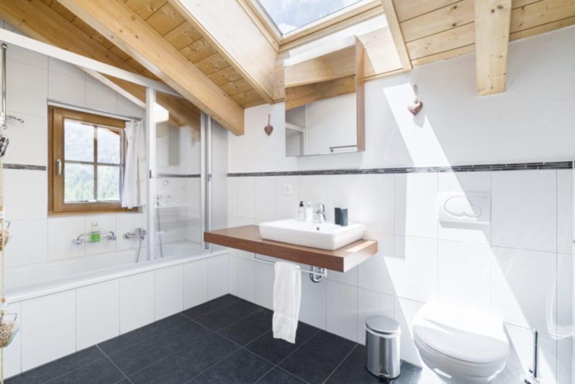 Luxury Alpine Escape, Matterhorn Chalet 1012