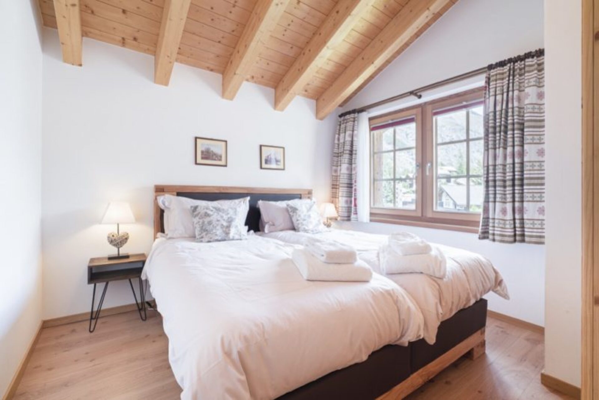 Luxury Alpine Escape, Matterhorn Chalet 1012