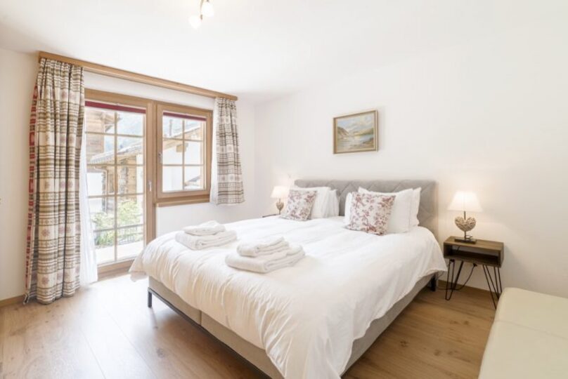 Luxury Alpine Escape, Matterhorn Chalet 1012