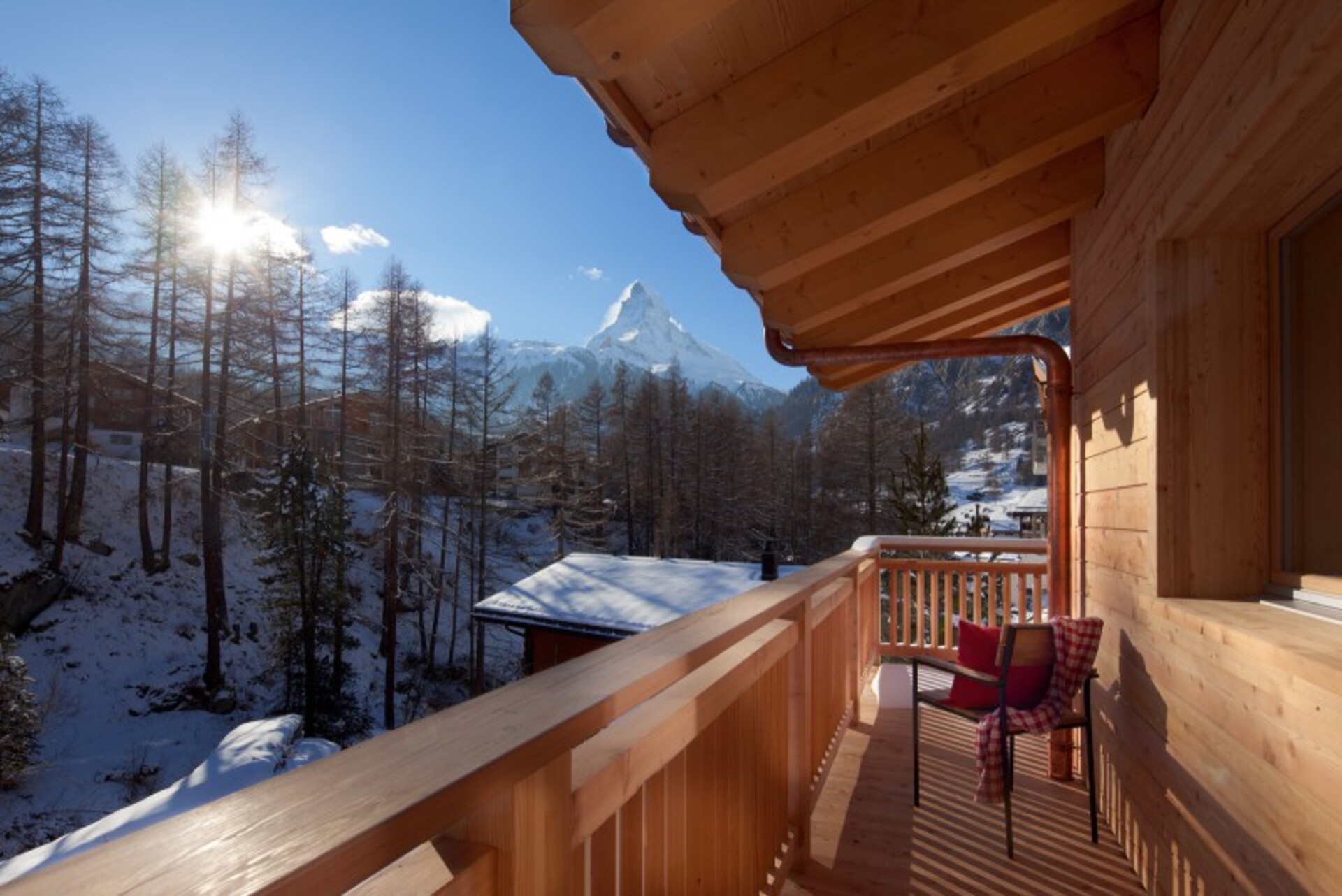 A Luxurious Alpine Escape 1203