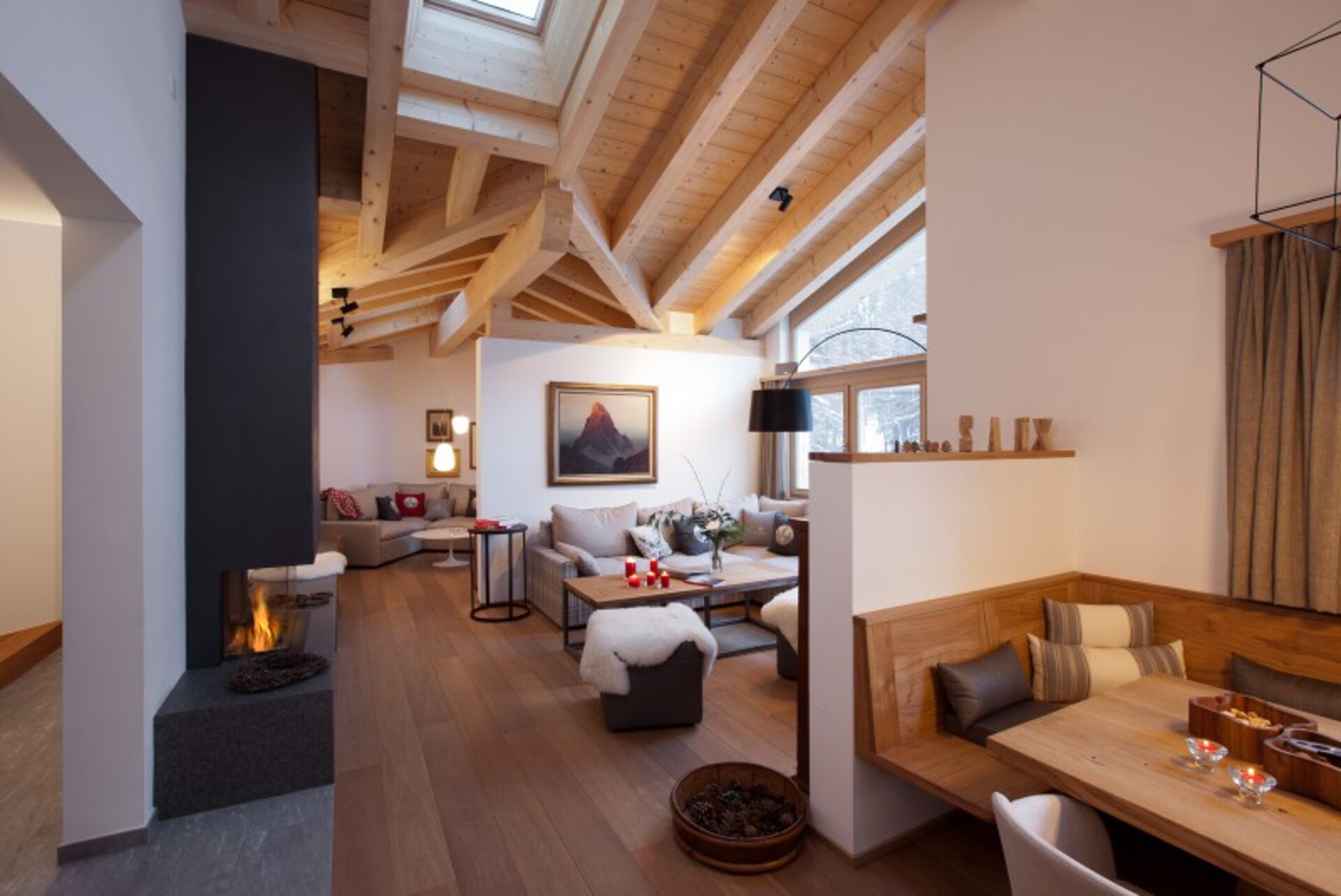 Matterhorn Gazes, Luxury Embraces 1000