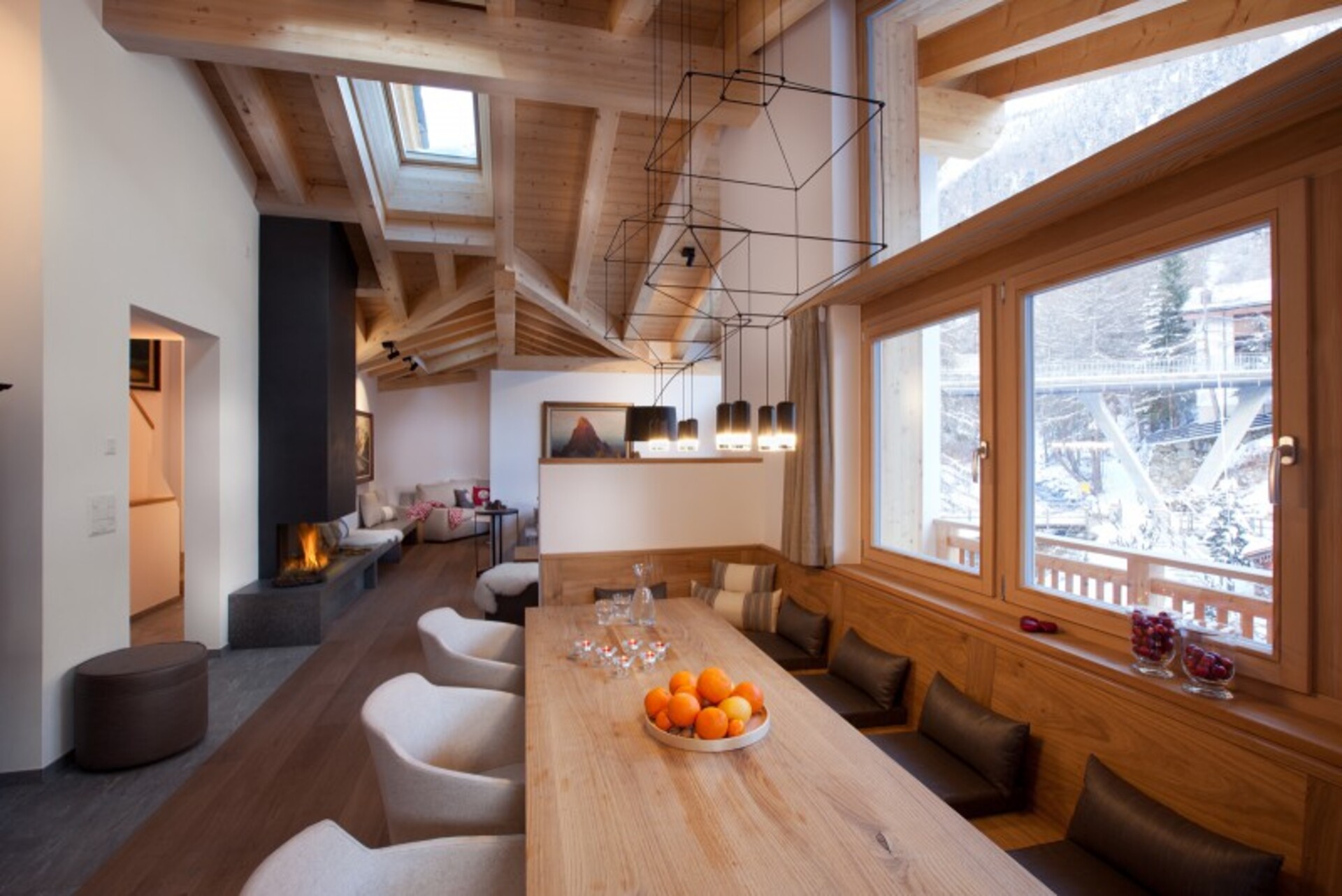 Matterhorn Gazes, Luxury Embraces 1000