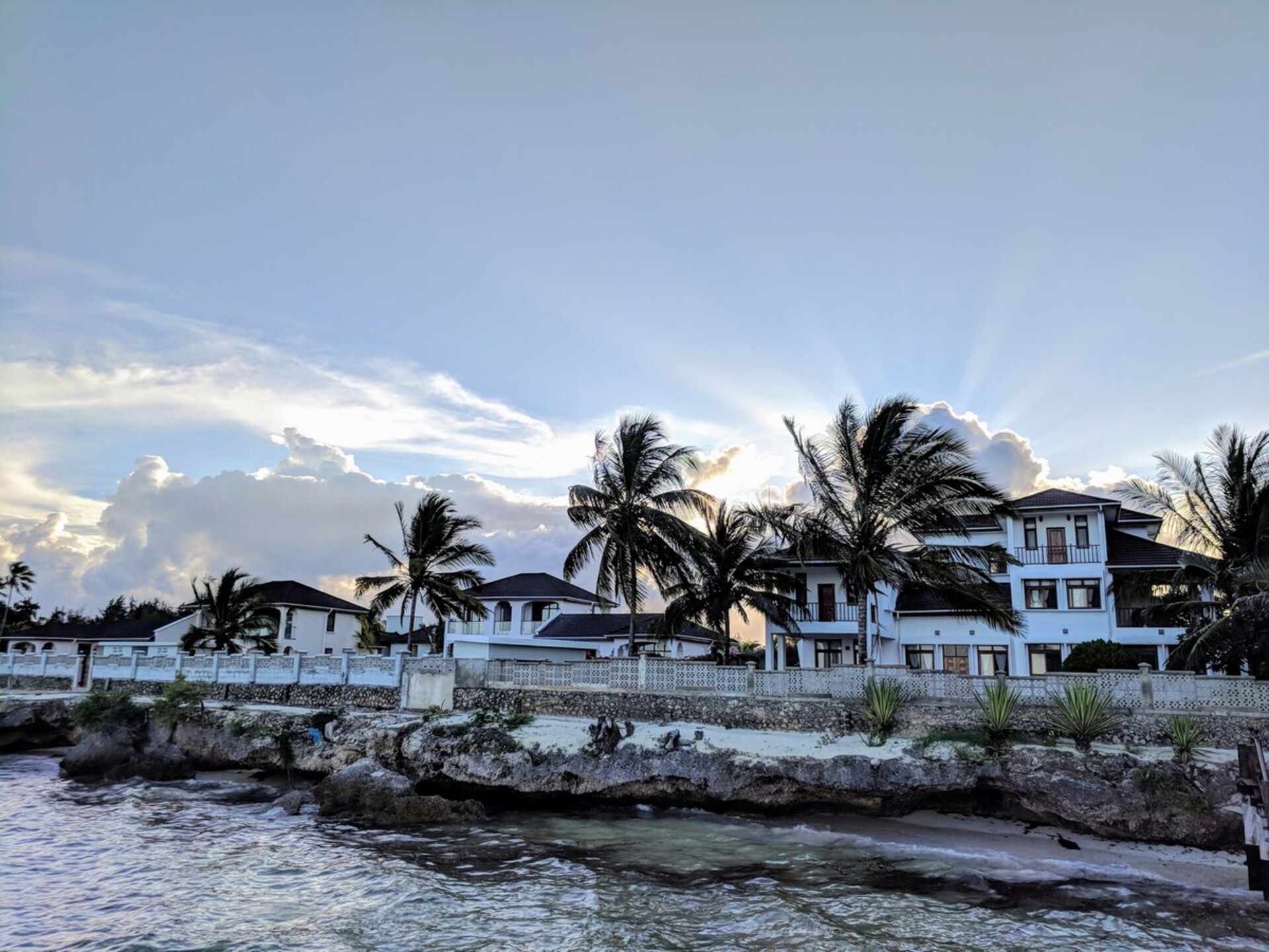 Luxury Beachfront Bliss Awaits in Zanzibar Paradise, 1002