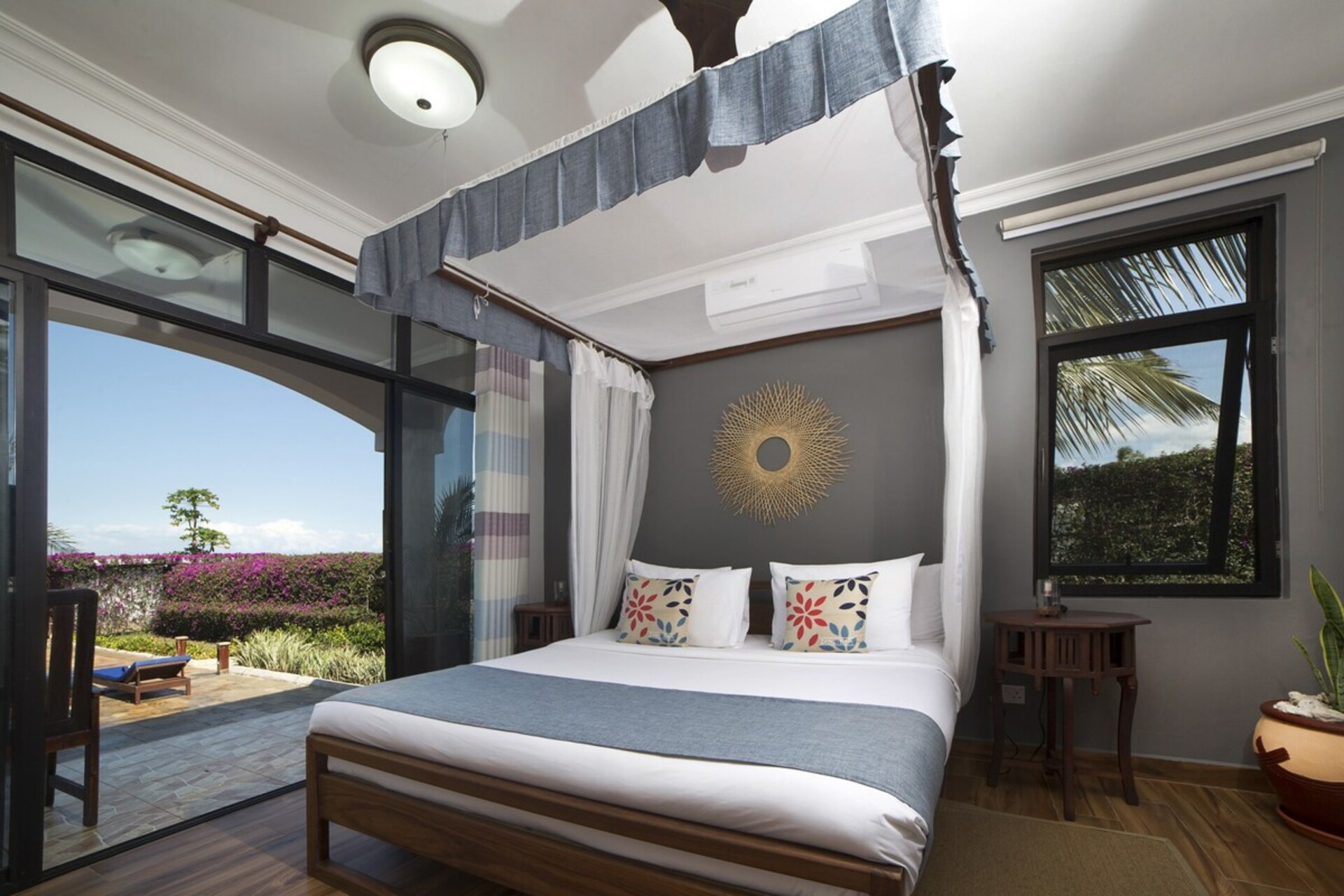Luxury Beachfront Bliss Awaits in Zanzibar Paradise, 1002