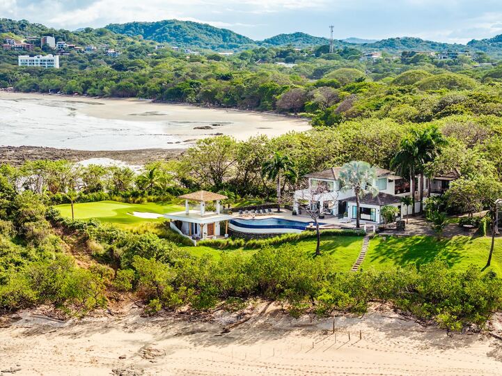 Experience Luxury at Guanacaste Province 1000