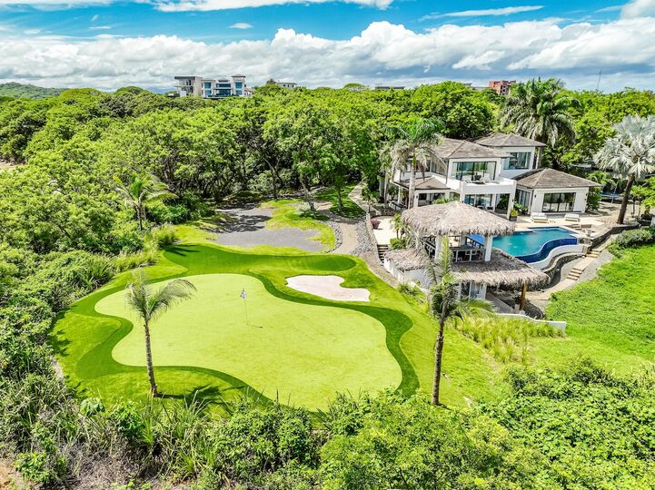 Experience Luxury at Guanacaste Province 1000