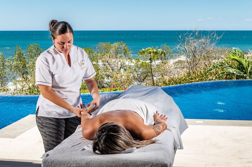 Experience Luxury at Guanacaste Province 1000