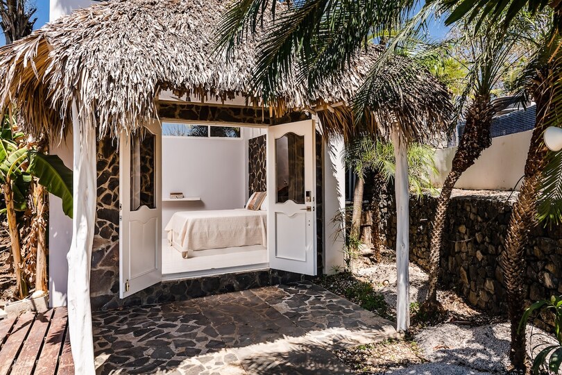 Experience Luxury at Guanacaste Province 1000