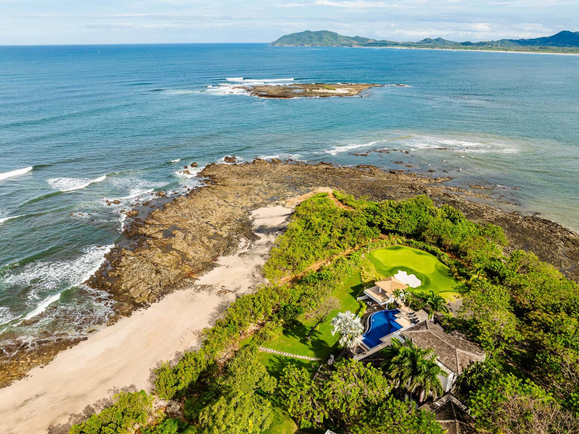 Experience Luxury at Guanacaste Province 1000