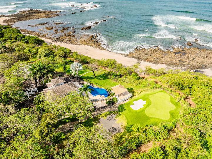 Experience Luxury at Guanacaste Province 1000