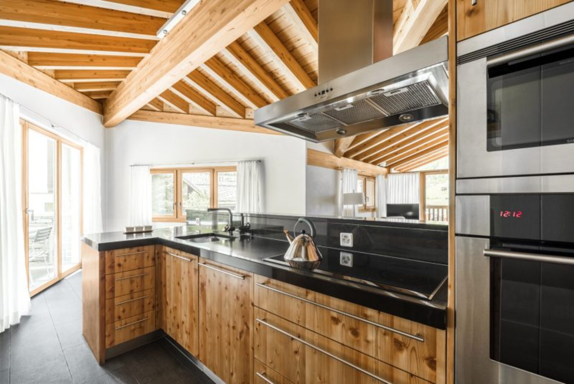 A Mountain Retreat of Elegance 1014