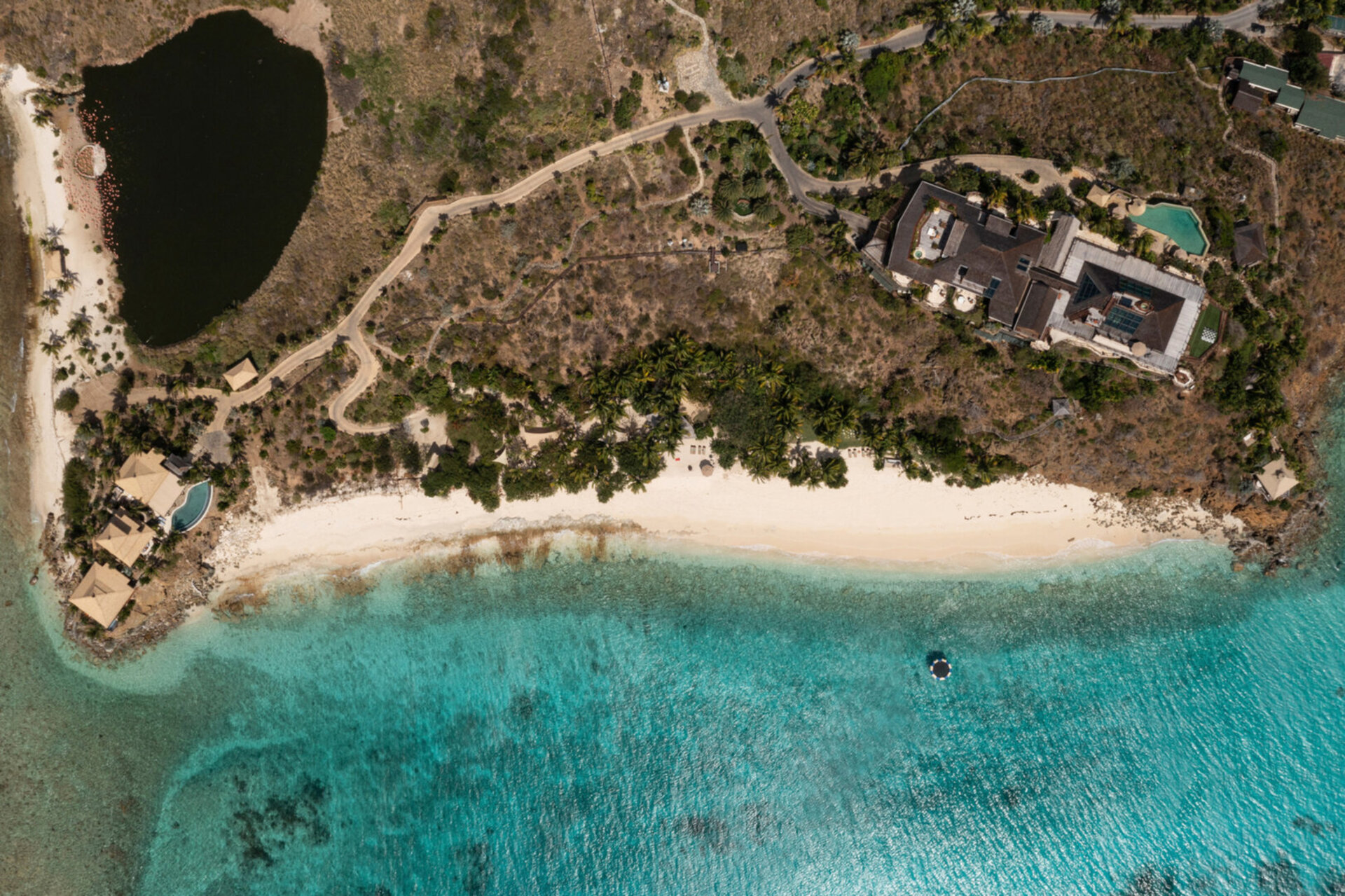 A Hidden Paradise in the Virgin Islands – 1001