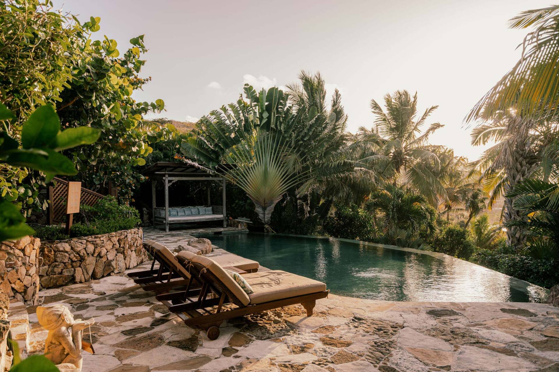 A Hidden Paradise in the Virgin Islands – 1001