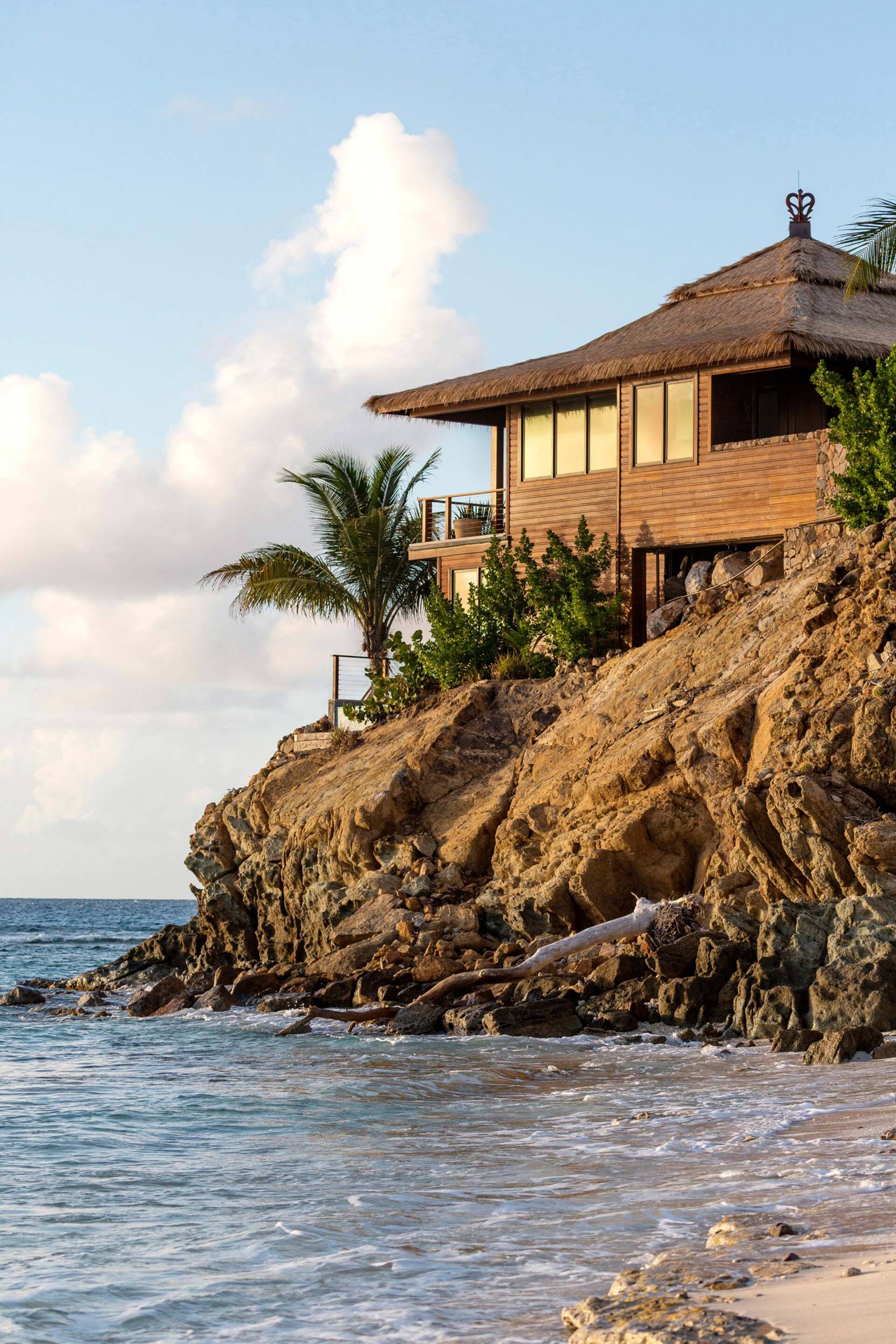 Oceanfront Haven in the Virgin Islands – 1002