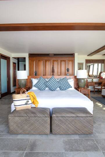 Oceanfront Haven in the Virgin Islands – 1002