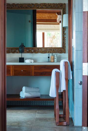Oceanfront Haven in the Virgin Islands – 1002
