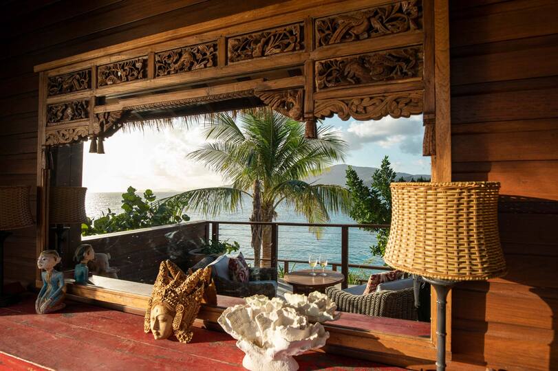 Oceanfront Haven in the Virgin Islands – 1002