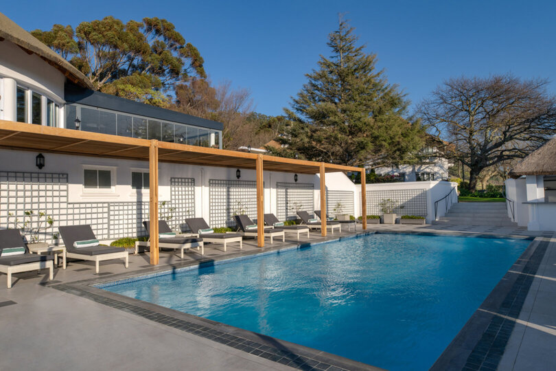 Breathtaking Views & Tranquil Luxury at Mont Rochelle, 1027