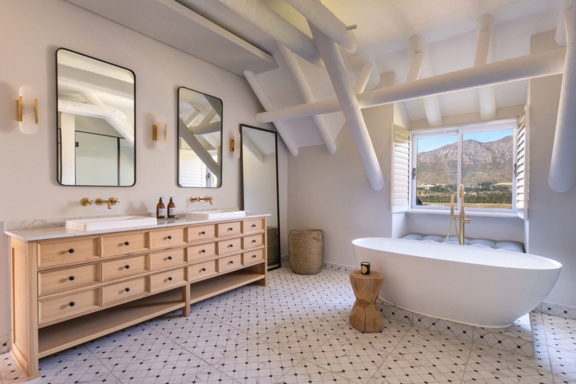 Mont Rochelle – A Luxurious Escape in Franschhoek, 1028