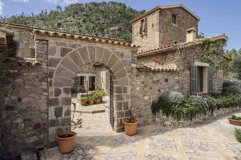 Mediterranean Escape Villa 1032