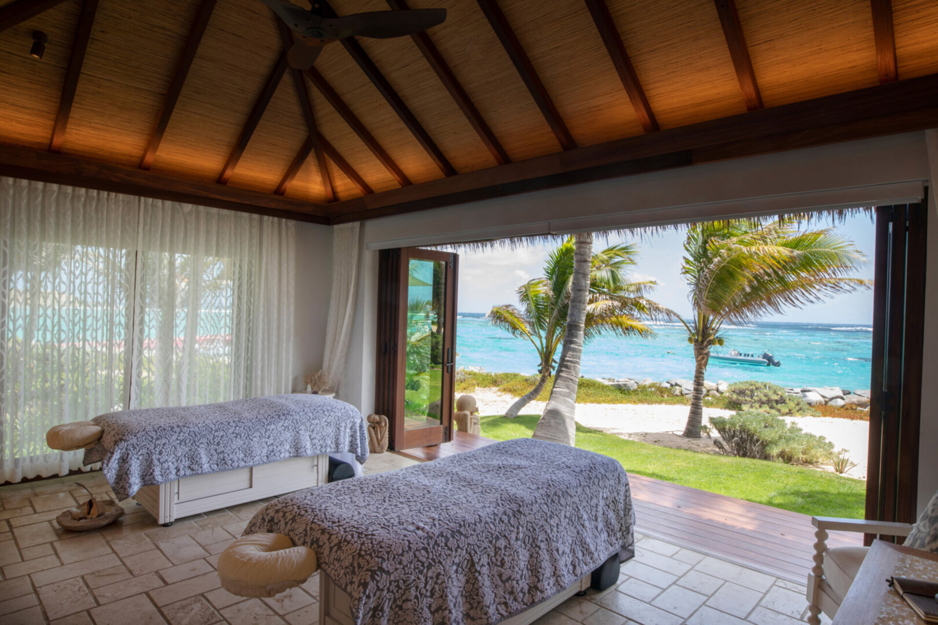 Oceanfront Bliss 1011