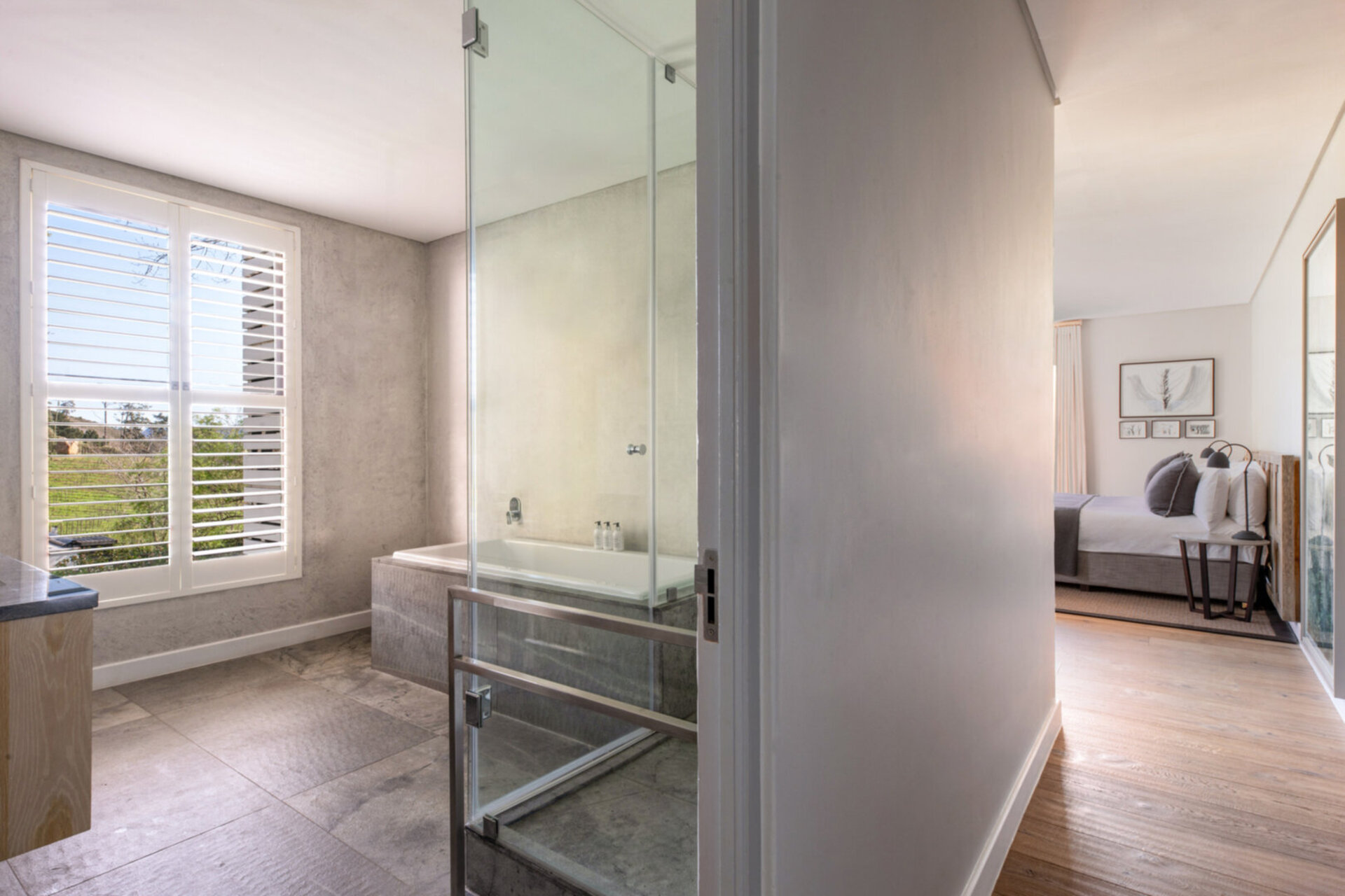 Chardonnay Room 2 Light Filled Elegant En Suite 1045
