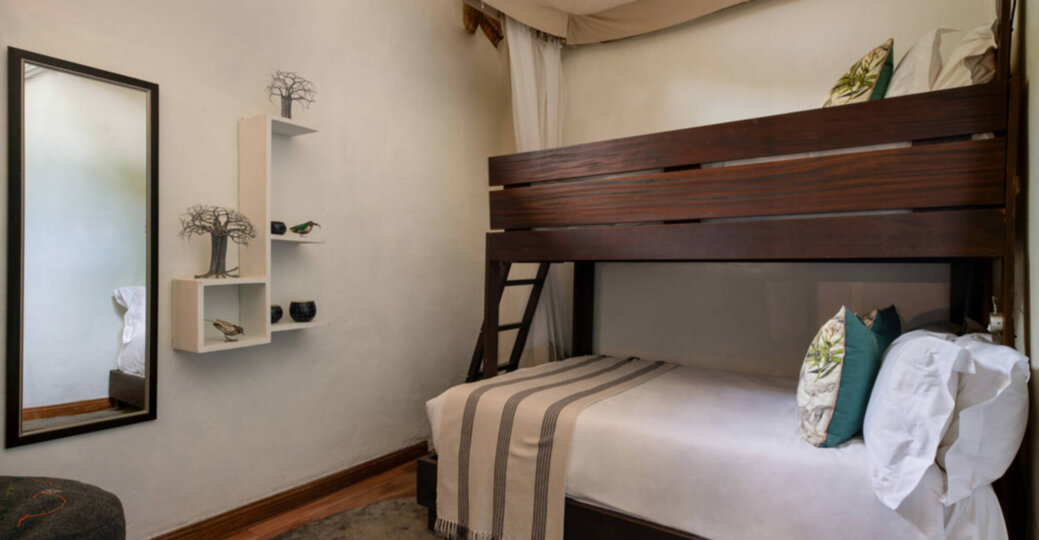 Family Suite with Bush Views, Rock Cliff 1049