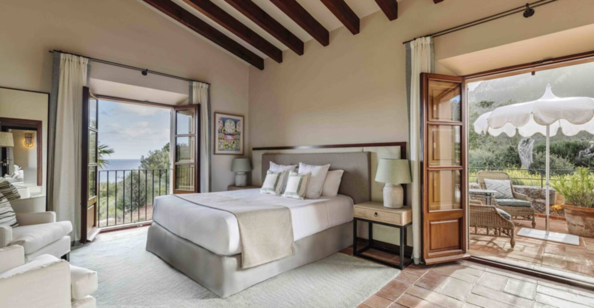 Red Earth Villa with Sea Views & Private Pool 1061