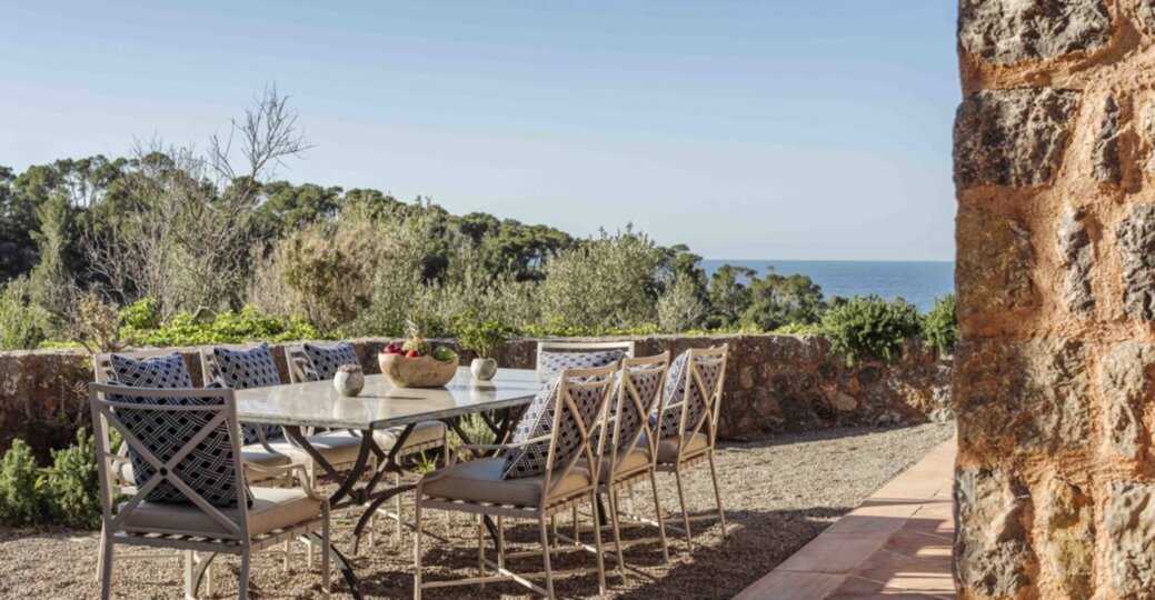 Red Earth Villa with Sea Views & Private Pool 1061