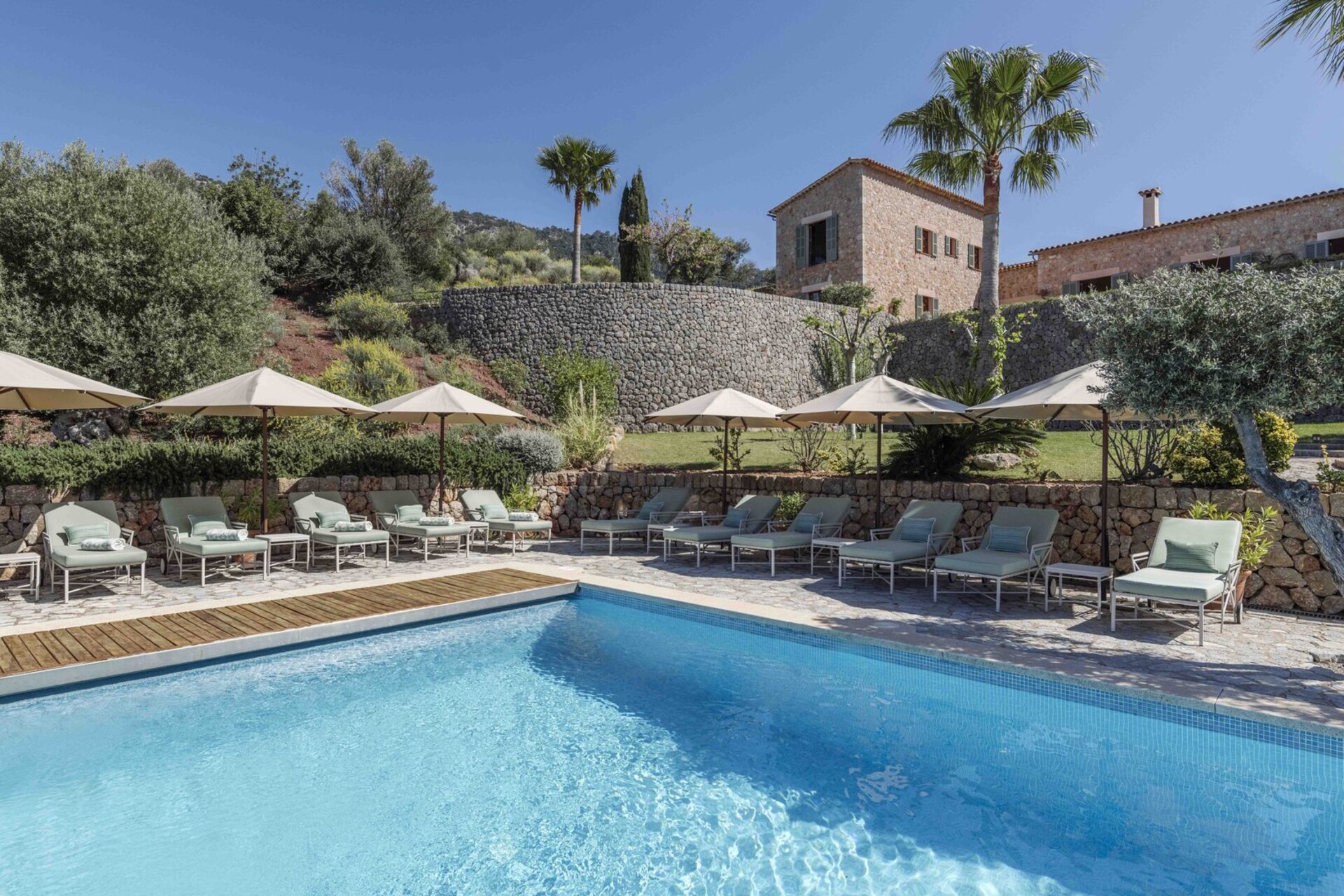 Red Earth Villa with Sea Views & Private Pool 1061