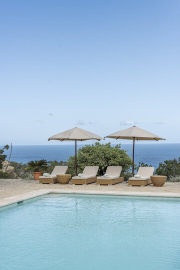 Historic 13th-Century Villa with Coastal Views 1062