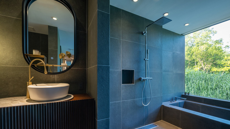 Luxury 3 Bedroom Chalet with Stunning Views in Niseko