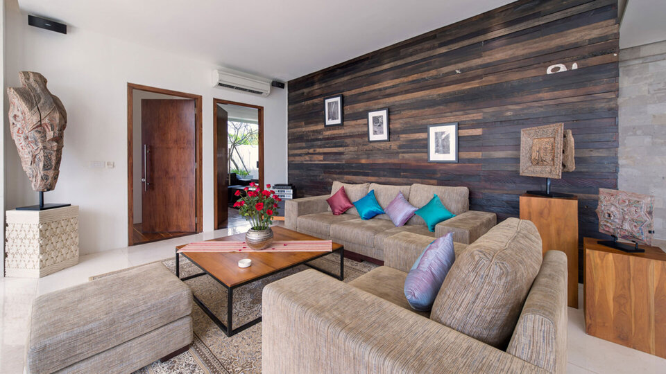 Comfortable lounge room