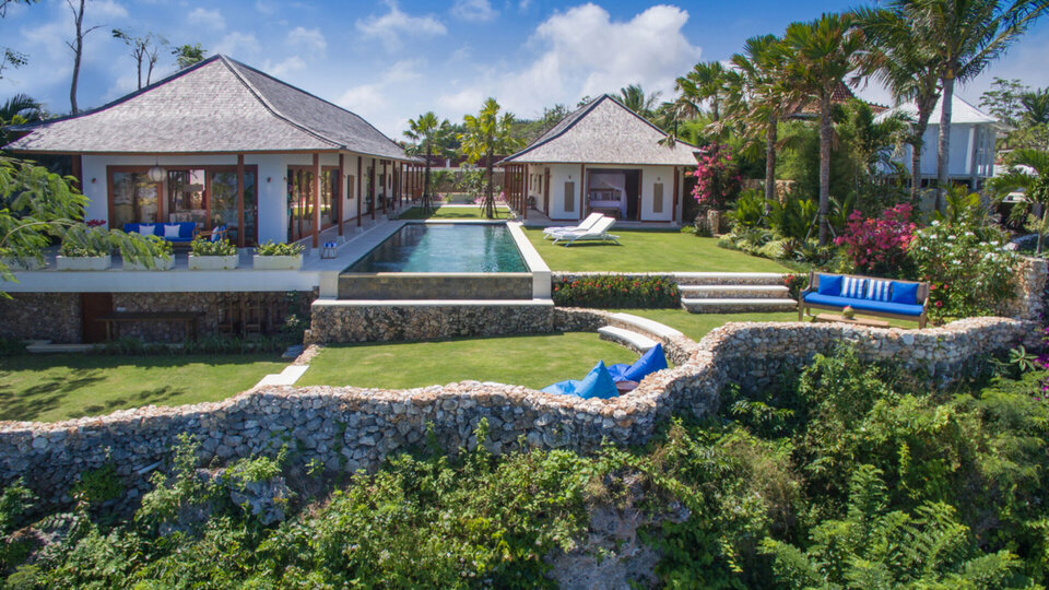 5 Star Villa Sol Y Mar – Clifftop Ocean Retreat, , Indonesia