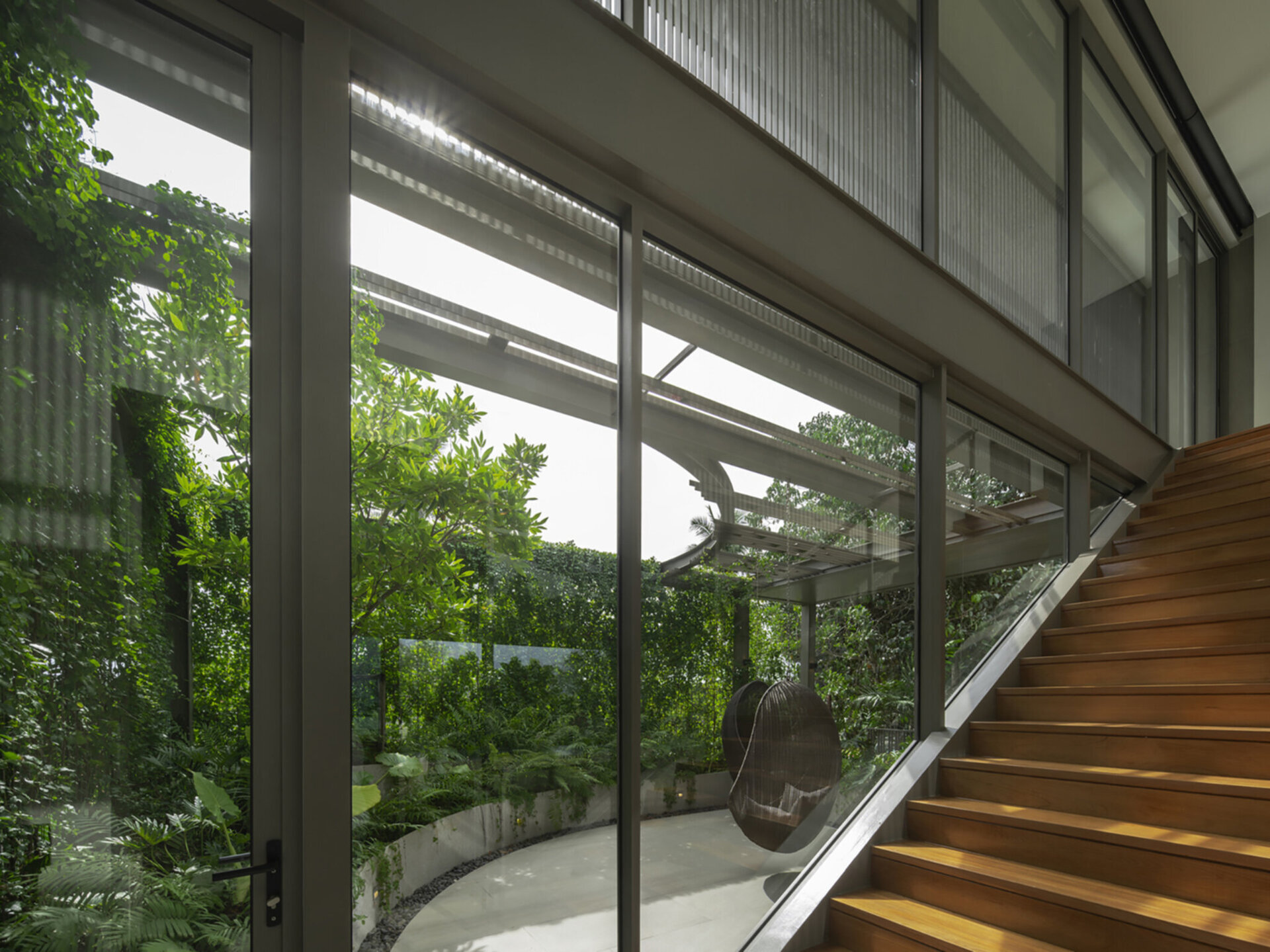 Veyla - Sea Villa - Glass panelled windows