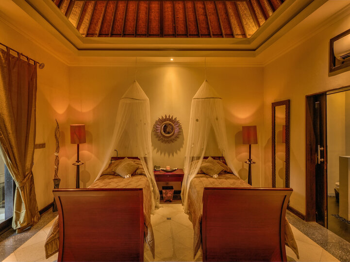 Twin guestroom
