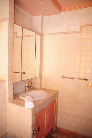 Relaxing Getaway in Canarias - 5 BR Villa, Canarias Villa 1046