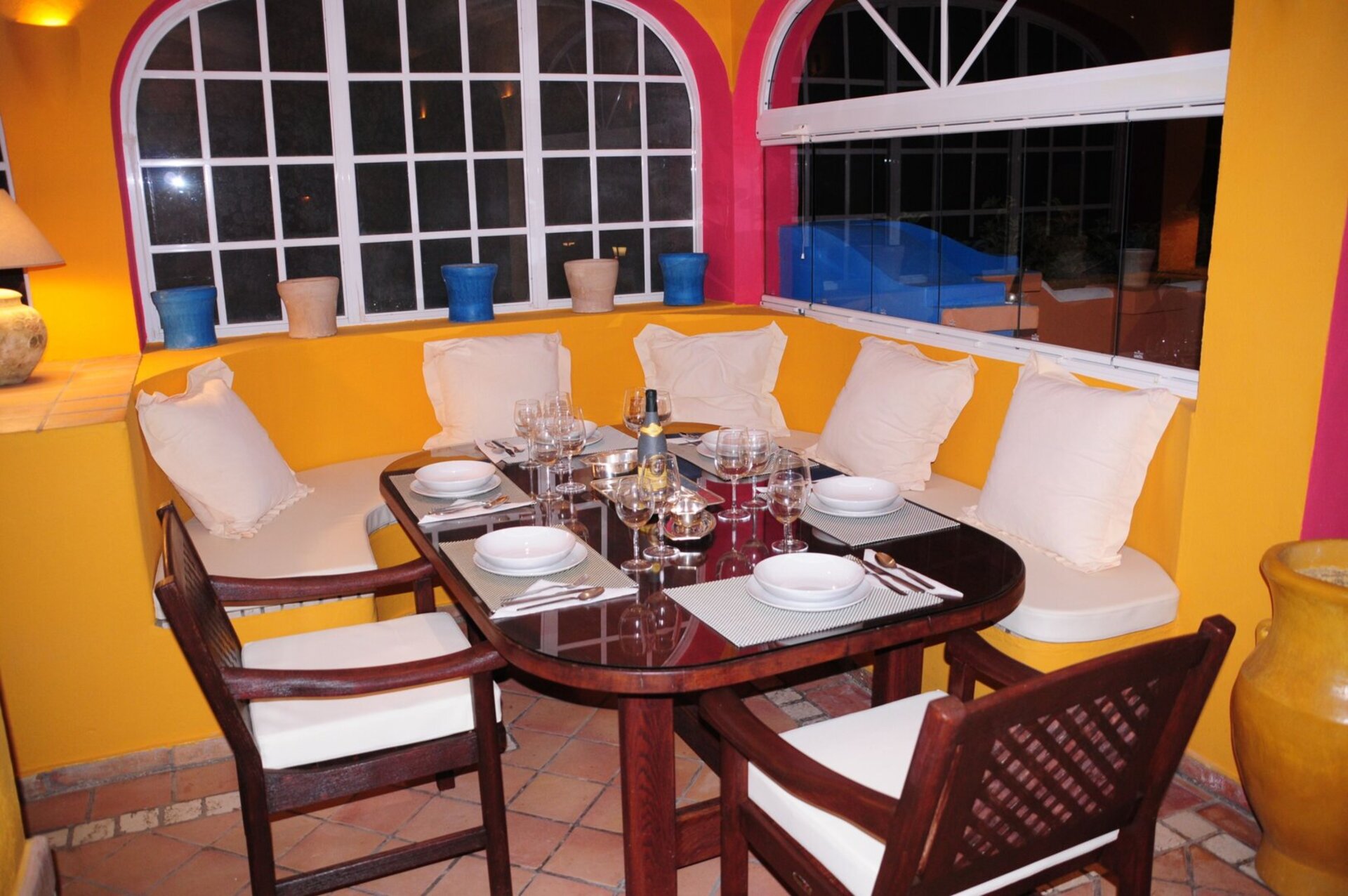 Relaxing Getaway in Canarias - 5 BR Villa, Canarias Villa 1046